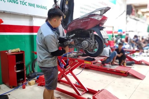 Sản phẩm Made in China trong mắt người Việt nhìn từ cuộc chiến thị trường xe gắn máy