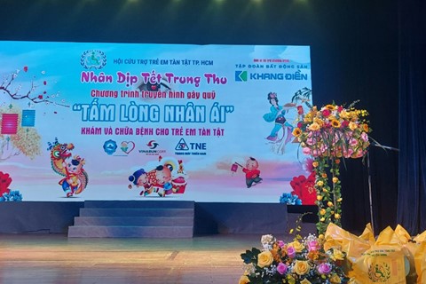 Thang máy Thiên Nam góp sức cho các trẻ em khuyến tật vui Tết Trung Thu 2022
