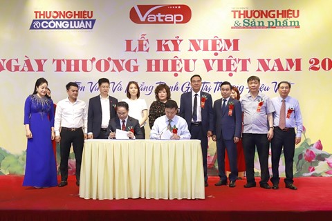 Hiệp hội Thang máy Việt Nam và Hiệp hội Chống hàng giả và Bảo vệ thương hiệu Việt Nam ký kết hợp tác