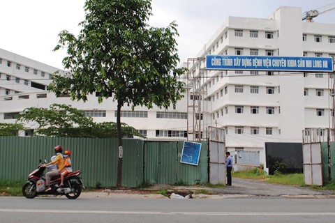Điều chỉnh hồ sơ Gói thầu thang máy Bệnh viện Chuyên khoa Sản Nhi Long An Quá tam vẫn chưa chuẩn