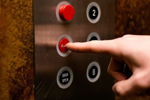SỬ DỤNG THANG MÁY-ĐIỀU GÌ NÊN VÀ KHÔNG NÊN ?